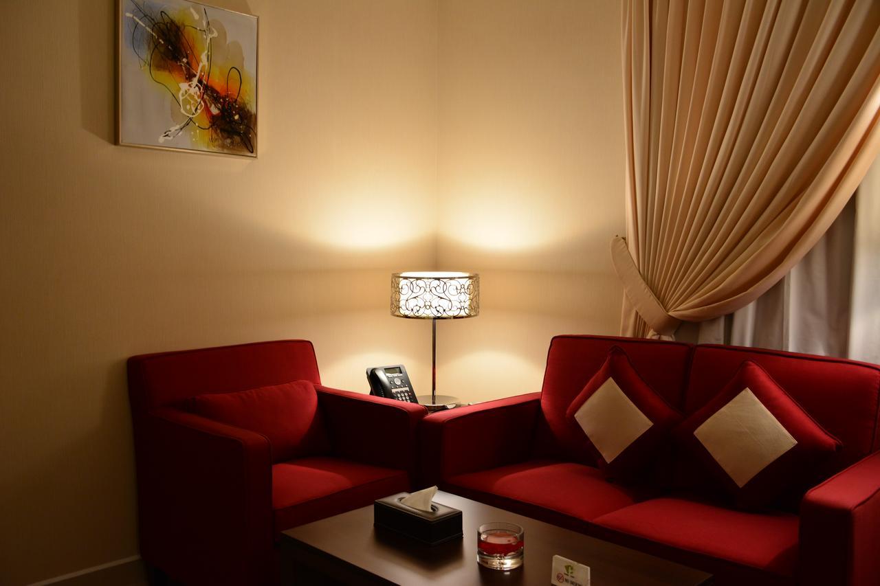 Home Inn Hotel Suites Al Khobar Esterno foto