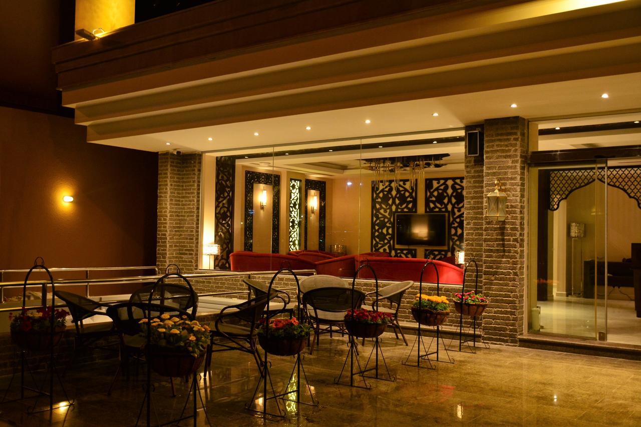 Home Inn Hotel Suites Al Khobar Esterno foto