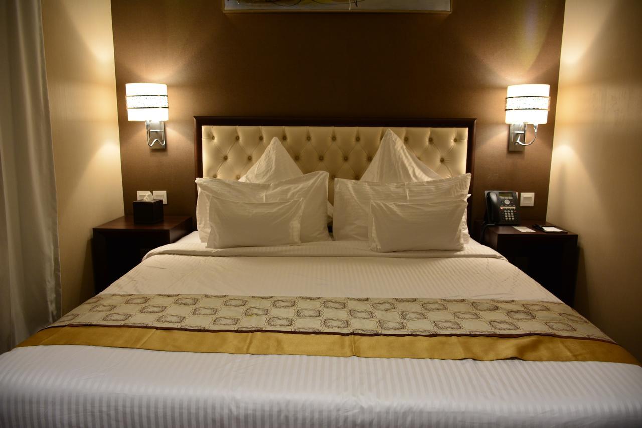 Home Inn Hotel Suites Al Khobar Esterno foto
