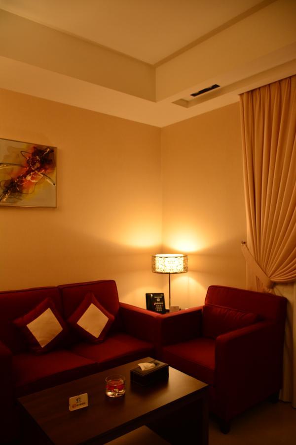Home Inn Hotel Suites Al Khobar Esterno foto