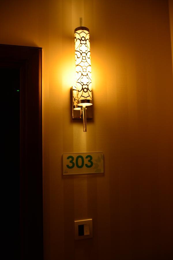 Home Inn Hotel Suites Al Khobar Esterno foto