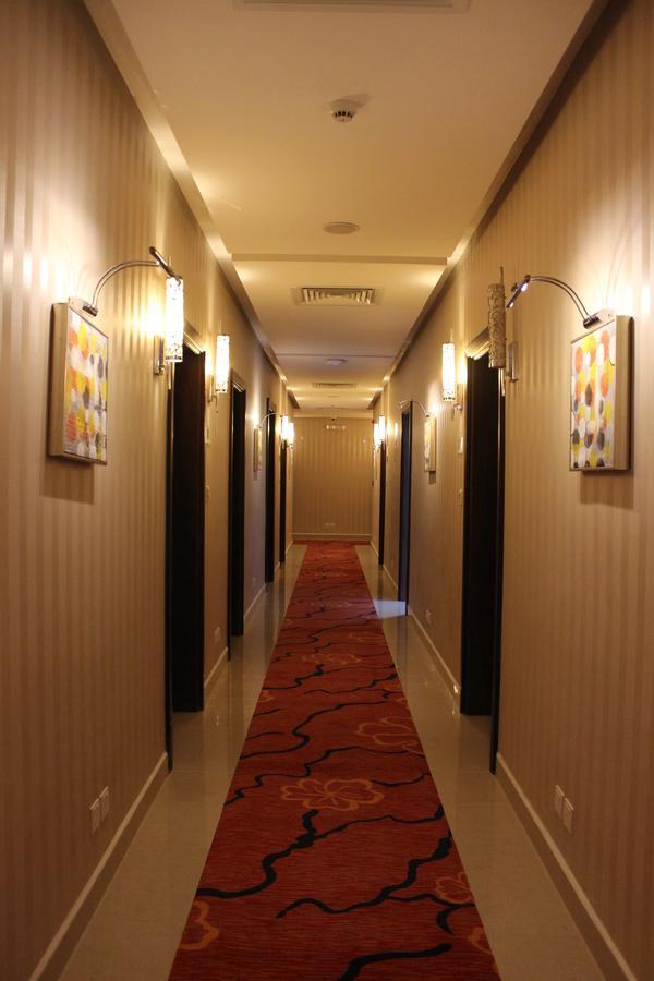 Home Inn Hotel Suites Al Khobar Esterno foto