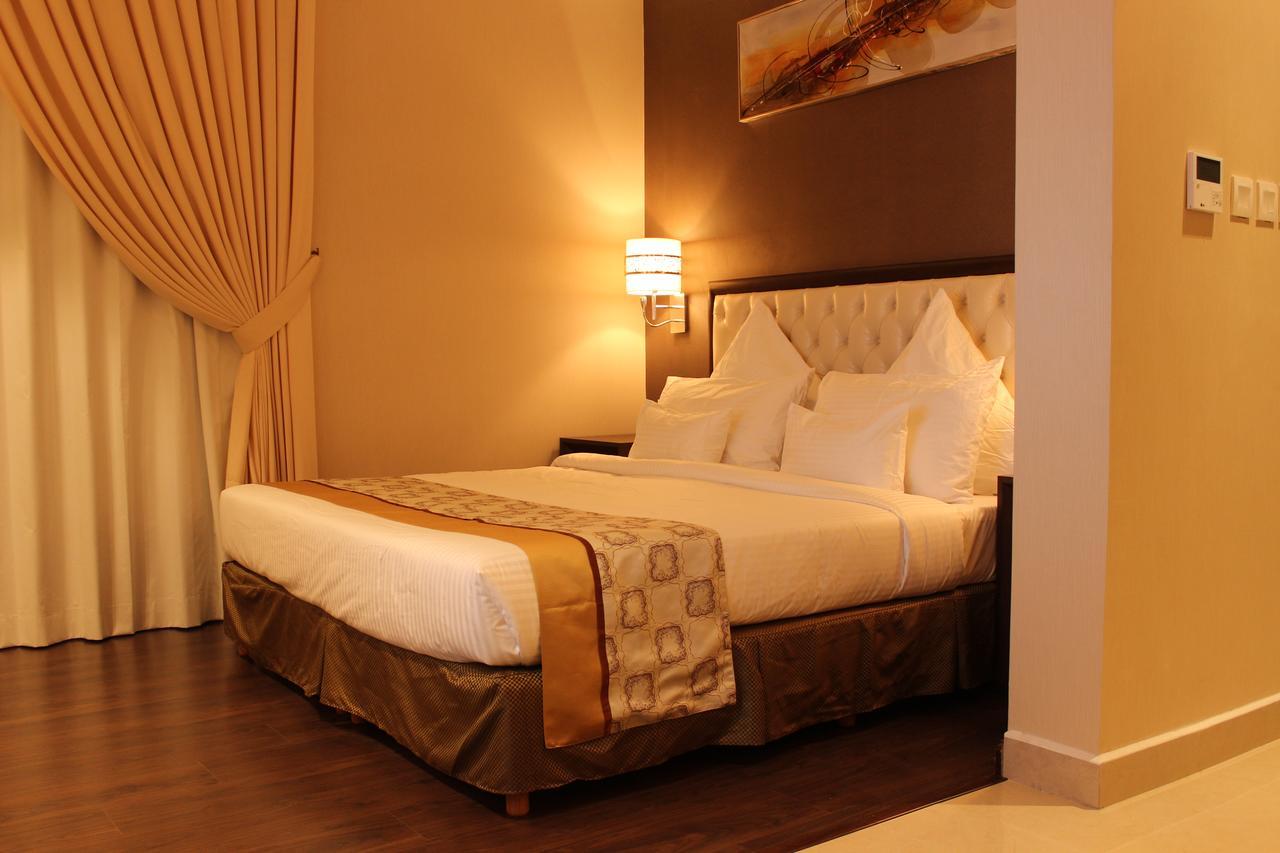 Home Inn Hotel Suites Al Khobar Esterno foto